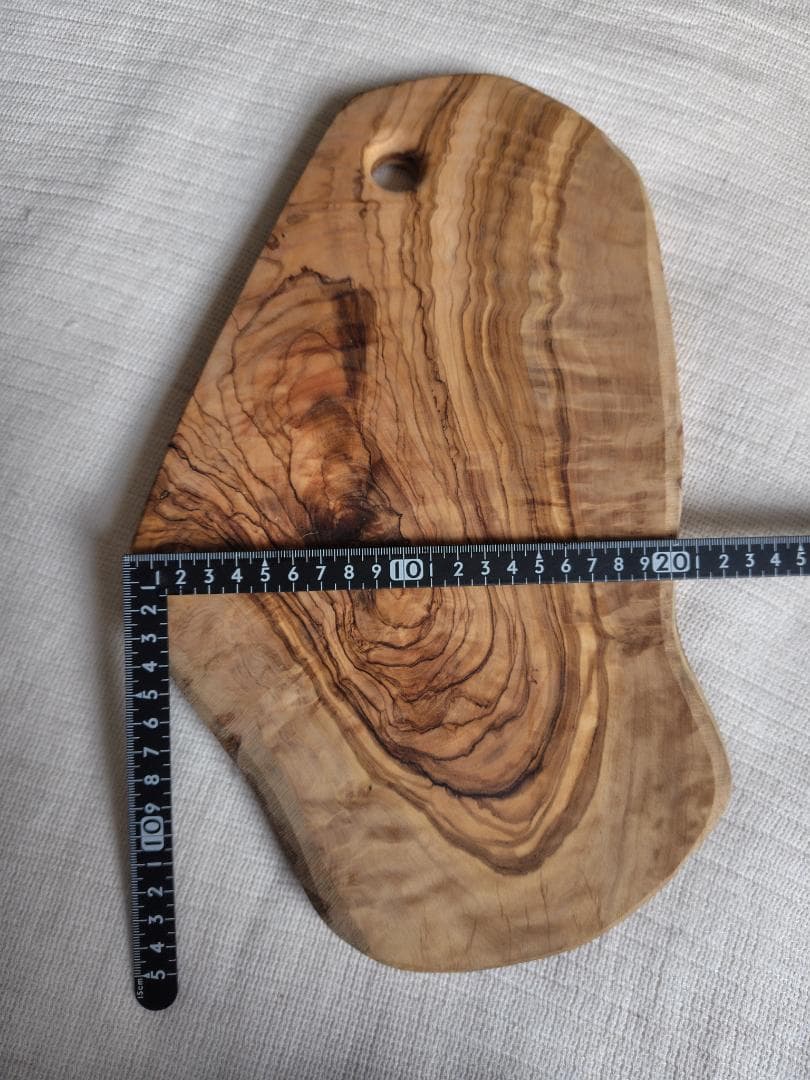 イタリア製 アルテレニョ オリーブウッド 大判カッティングボード 36cm