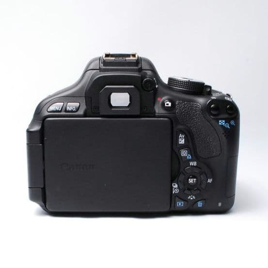 ①E 初心者 おすすめ機種✨️Canon Kiss x5 デジタル一眼レフカメラ