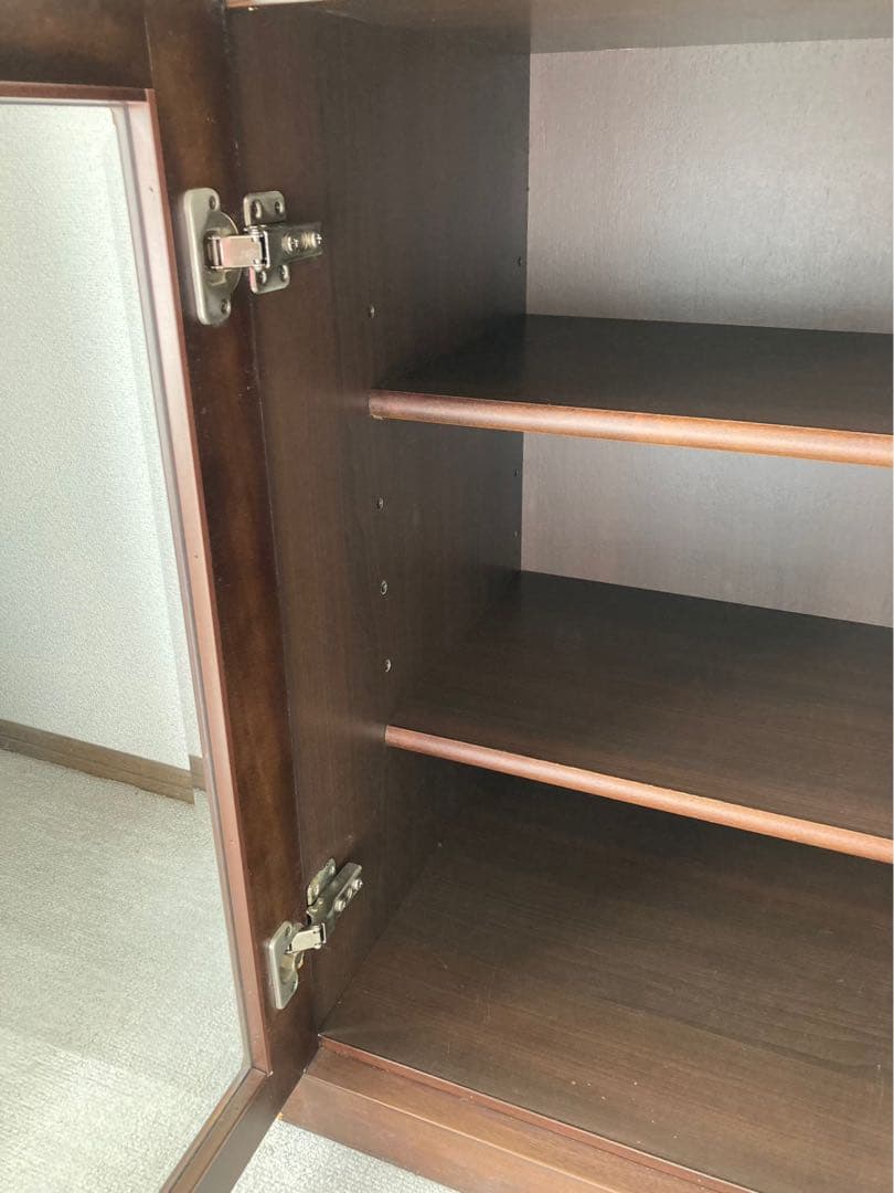木製キャビネット ガラス扉付き 飾り棚 本棚 食器棚　ヴィンテージ 半回転取手