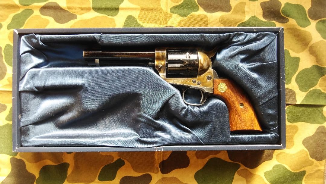 プラ製SSAシビリアンケ-スハ-ドンカスタムモデルガン