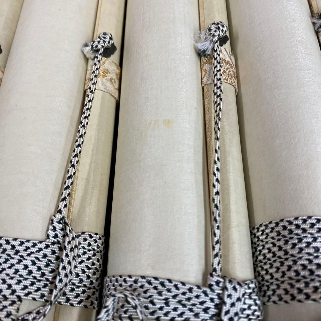 美品 掛軸 光琳・竣作 四季花鳥図 共箱 桜 翡翠 紅葉 南天 年中掛け