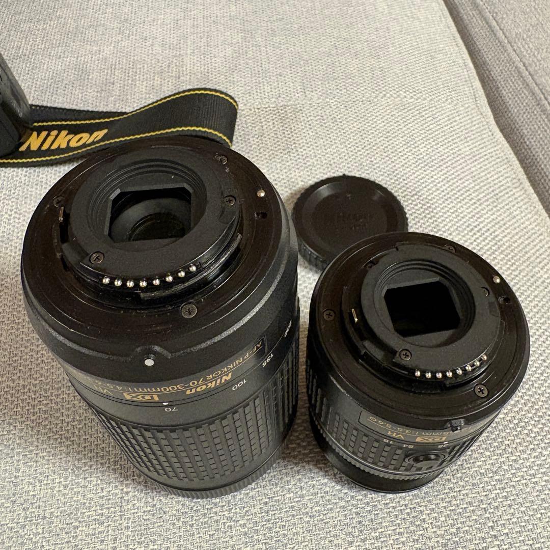 Nikon D5600 ダブルズームキット デジタル一眼レフカメラ