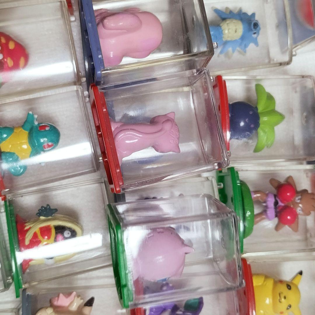 希少　レア　初期　ポケモン　ミニフィギュア　58個 ガチャガチャ