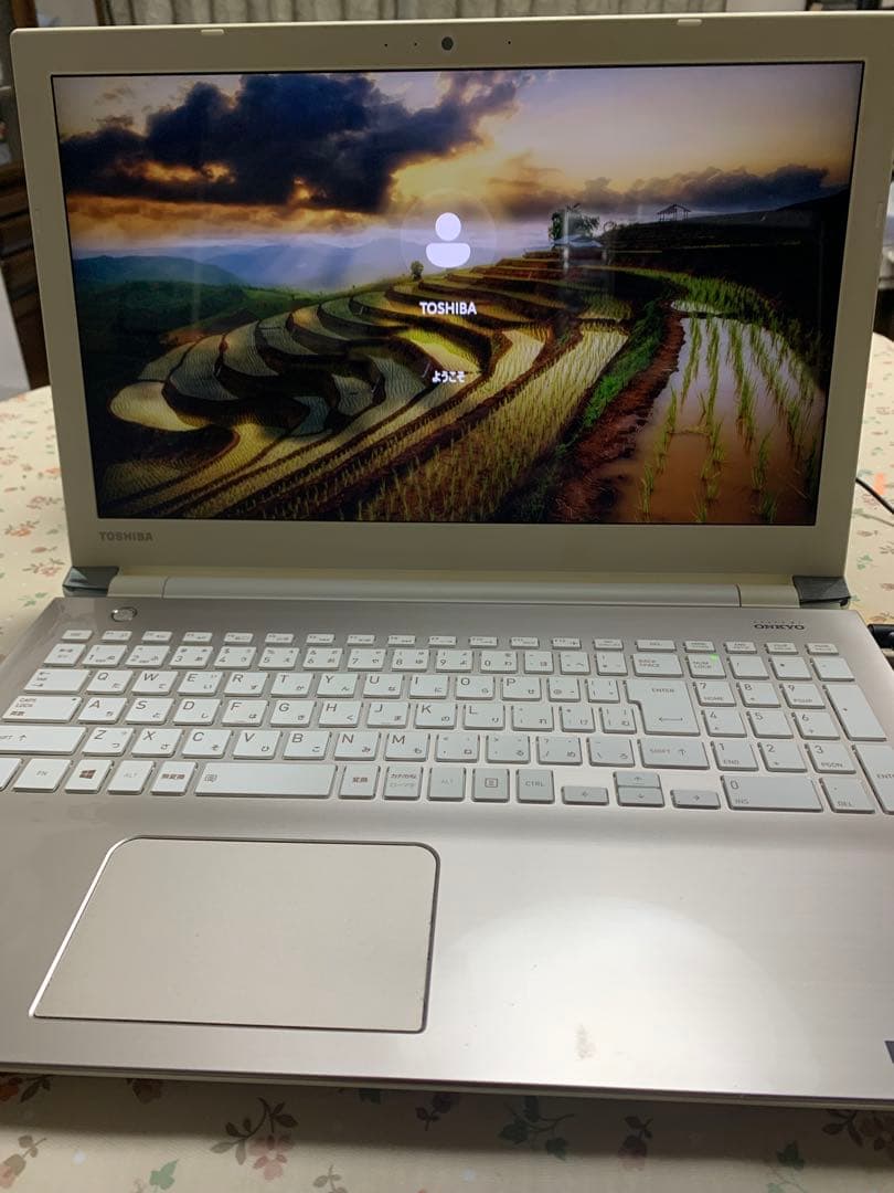 dynabook T65/EG Corei7 SSD240 8GB 第7世代 ②