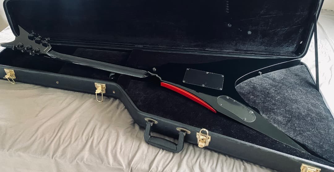 ギター DBZ Venom GX Thoracic [FLYING V]