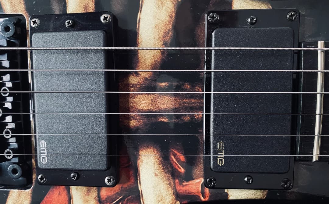 ギター DBZ Venom GX Thoracic [FLYING V]