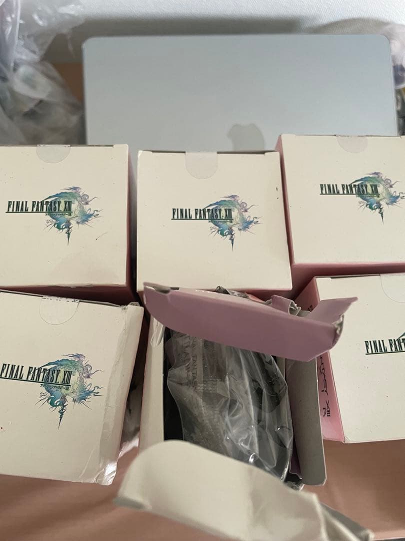 ファイナルファンタジー13エリクサー　箱未開封　フィギュア