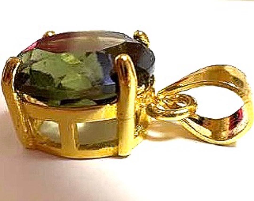 宝石質　天然モルダバイト　隕石　ペンダント