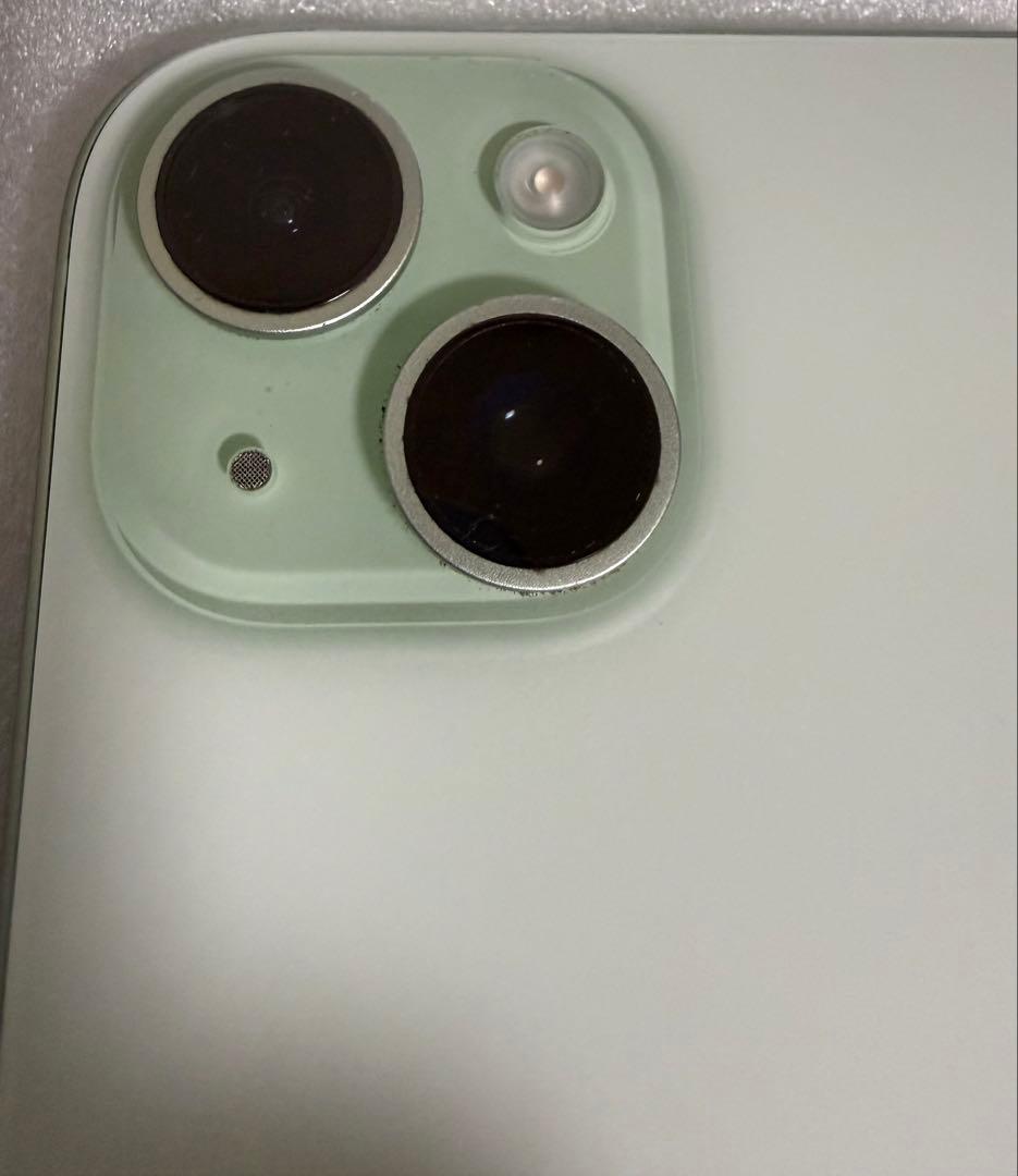 【美品】iPhone 15（256GB、グリーン）SIMフリー