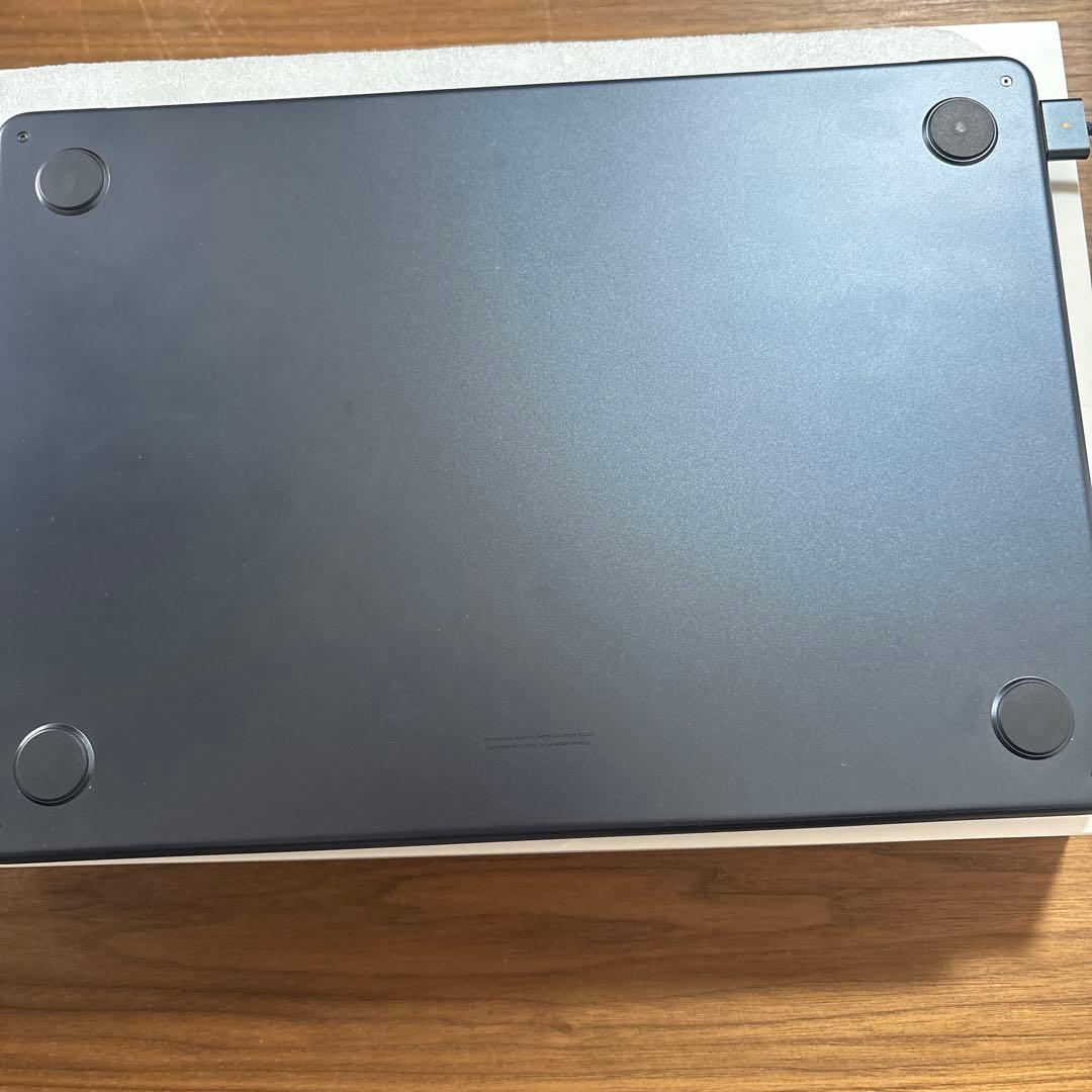 MacBook Air M4 13インチ 512GB メモリ16GB（おまけ付）