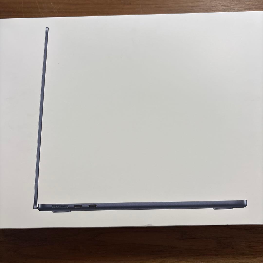MacBook Air M4 13インチ 512GB メモリ16GB（おまけ付）