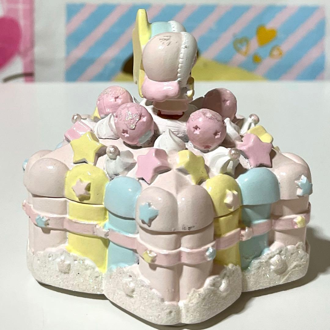 キキララ ケーキ型小物入れ