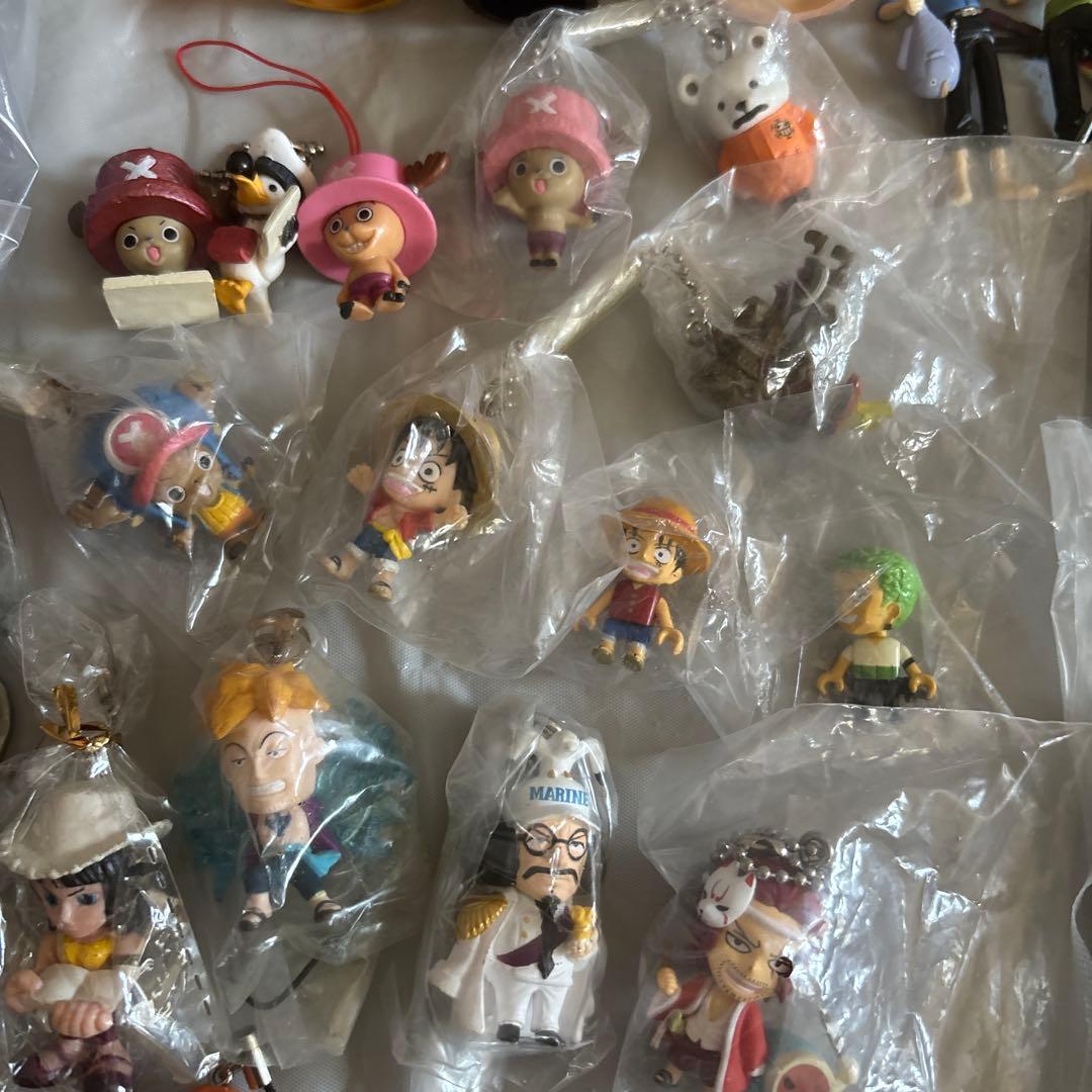 ONEPIECE ワンピース グッズ 缶バッジ まとめ売り 大量 アニメグッズ