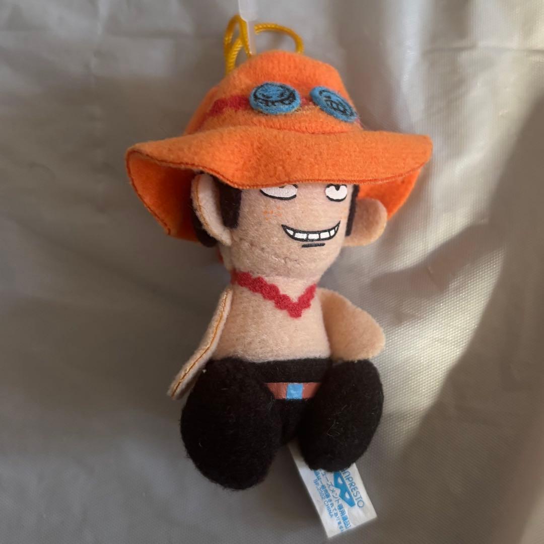 ONEPIECE ワンピース グッズ 缶バッジ まとめ売り 大量 アニメグッズ