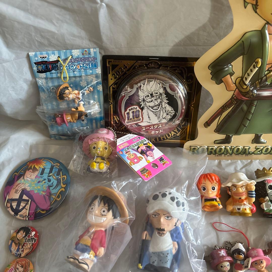 ONEPIECE ワンピース グッズ 缶バッジ まとめ売り 大量 アニメグッズ