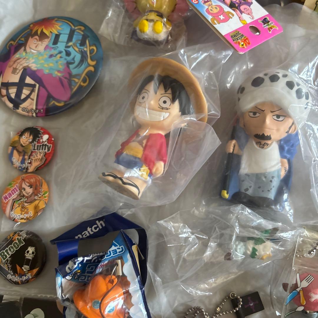 ONEPIECE ワンピース グッズ 缶バッジ まとめ売り 大量 アニメグッズ