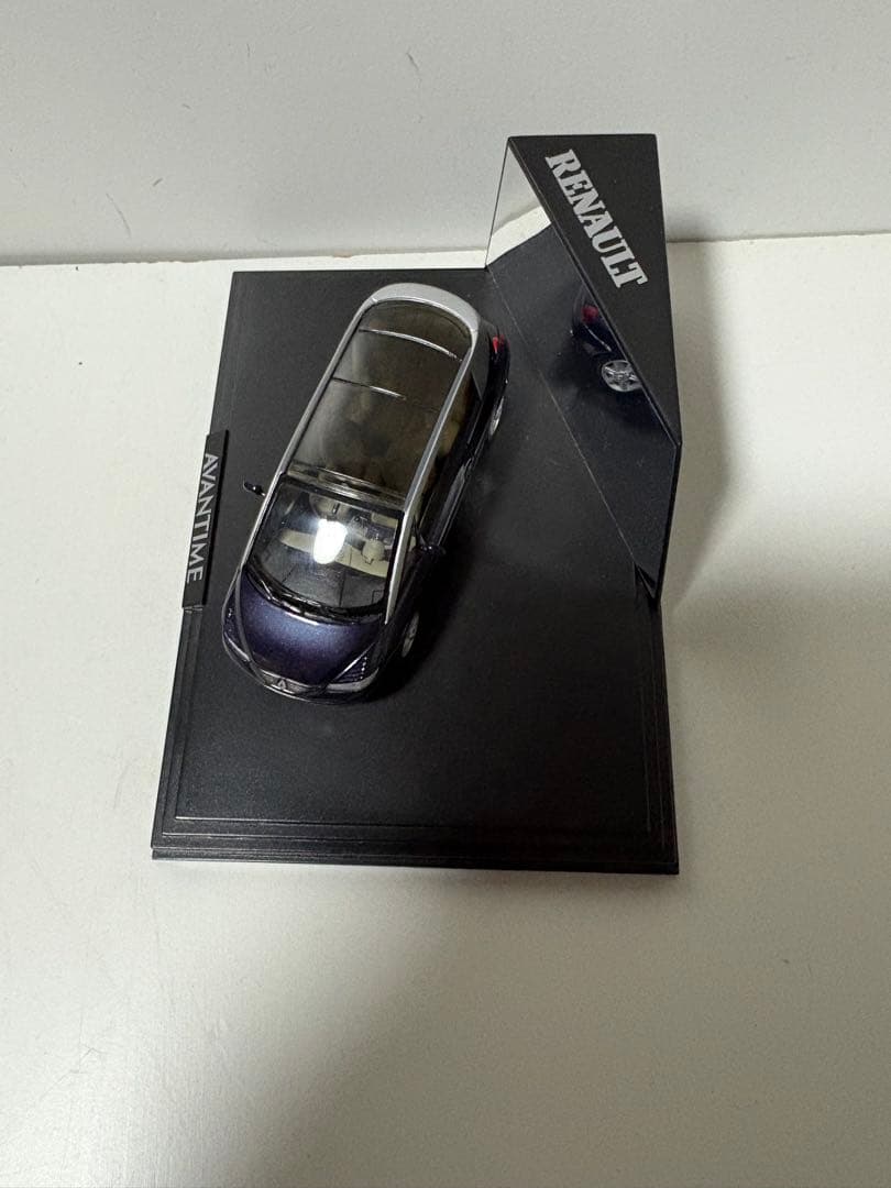 絶版希少　ルノー アヴァンタイム 1/43 ミニカー 紫パープル RENAULT