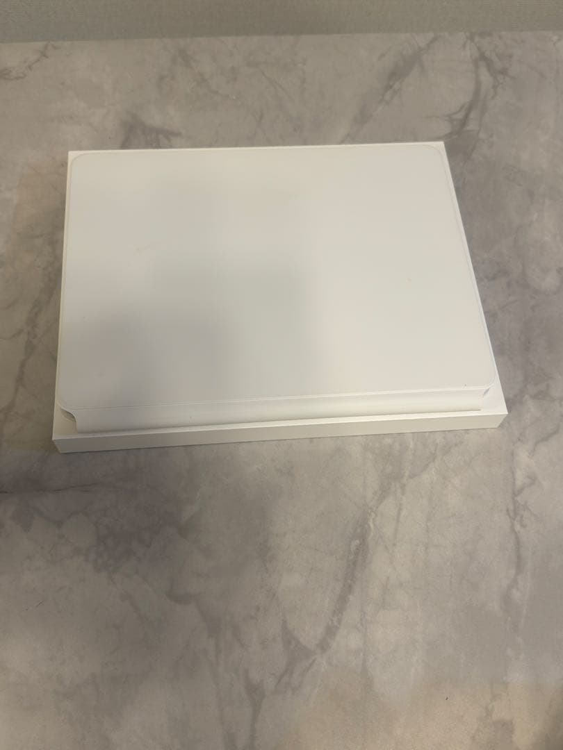 美品iPad Pro 12.9 Magic Keyboard 白 ※底にシミあり