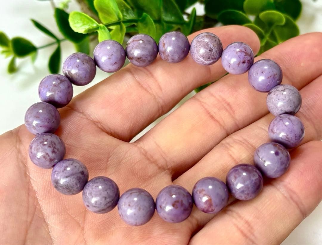 究極品質　超秘蔵放出　神々の力宿る幻の翡翠　ロイヤルラベンダートルコジェイド