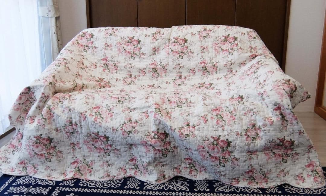 ２枚セット 両面使用できるキルトマルチカバー　薔薇柄ピンク　１９０ｘ１９０ｃｍ