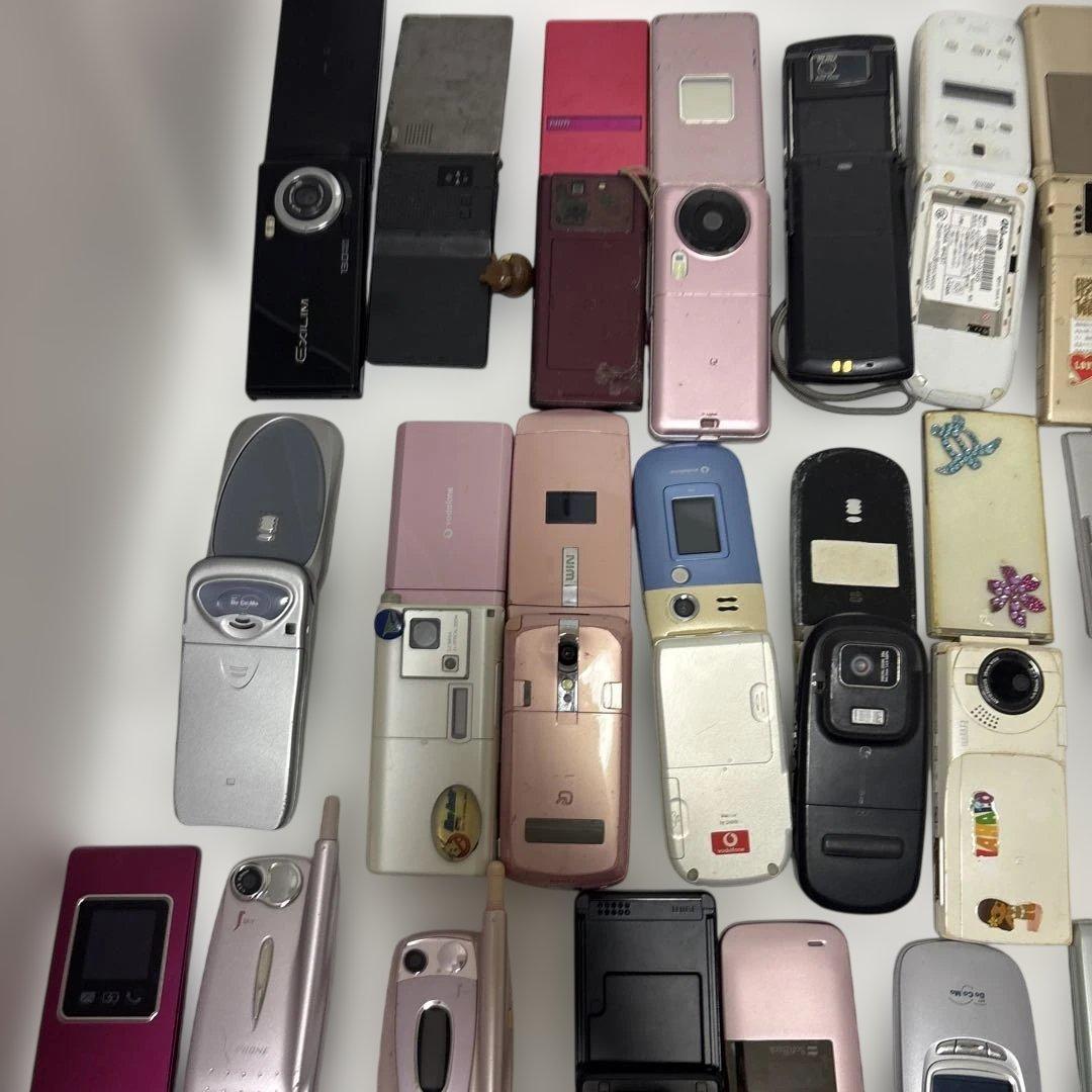 む*ん様 スマートフォン9台・タブレット2台・携帯電話ガラケー32台まとめ 他2