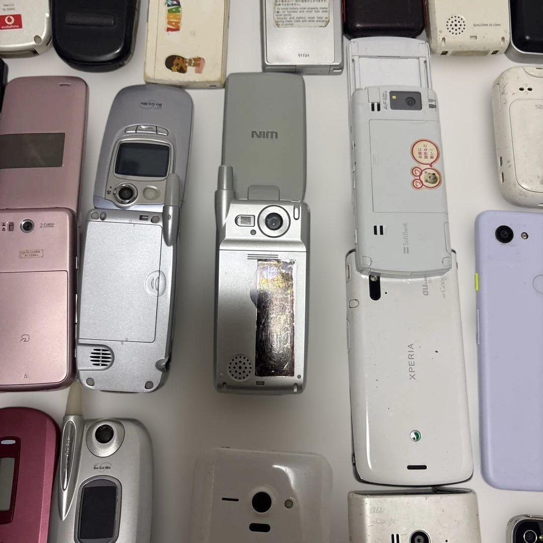 む*ん様 スマートフォン9台・タブレット2台・携帯電話ガラケー32台まとめ 他2