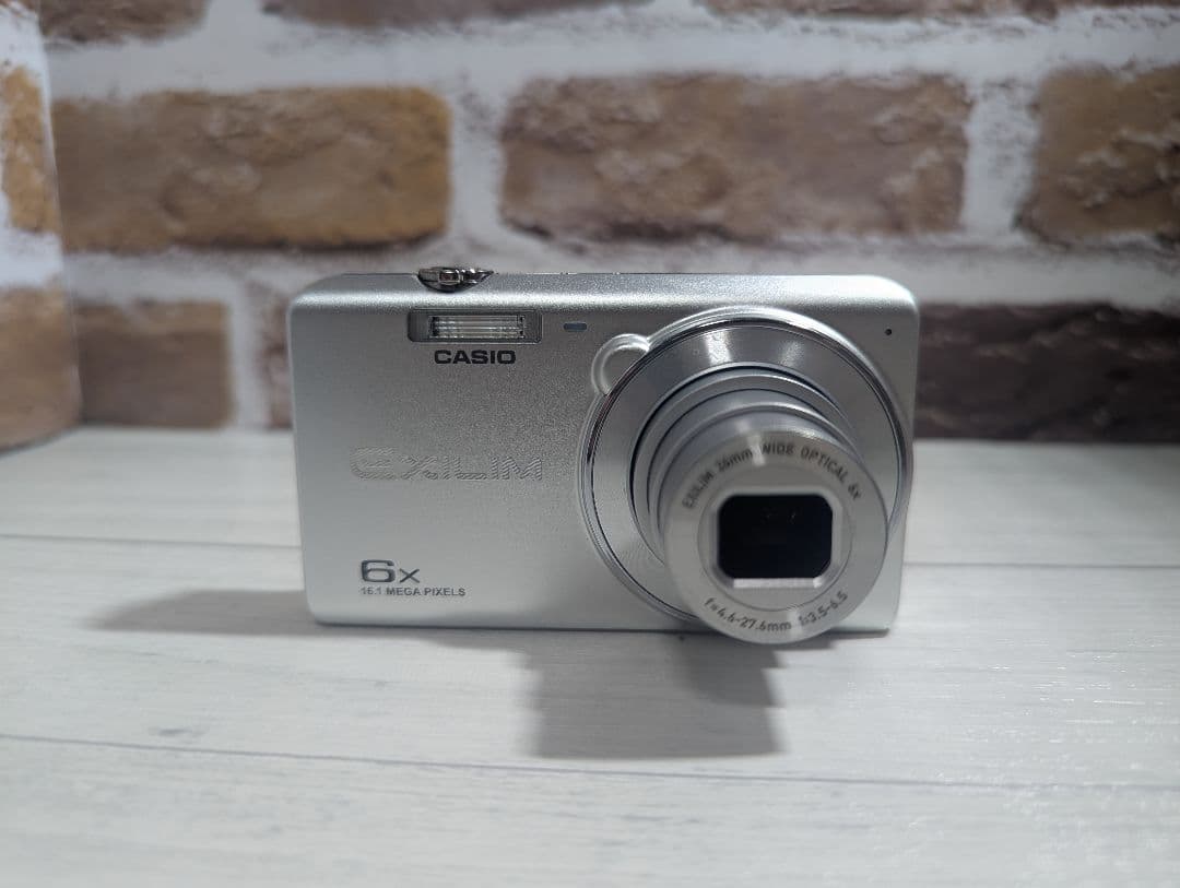 CASIO EXILIM EX-ZS29 デジカメ カシオ シルバー