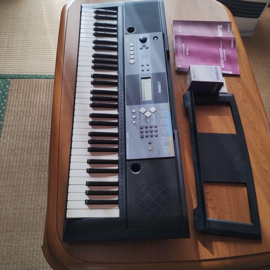【値下交渉歓迎】Yamaha PSR-E233 電子キーボード 61鍵盤