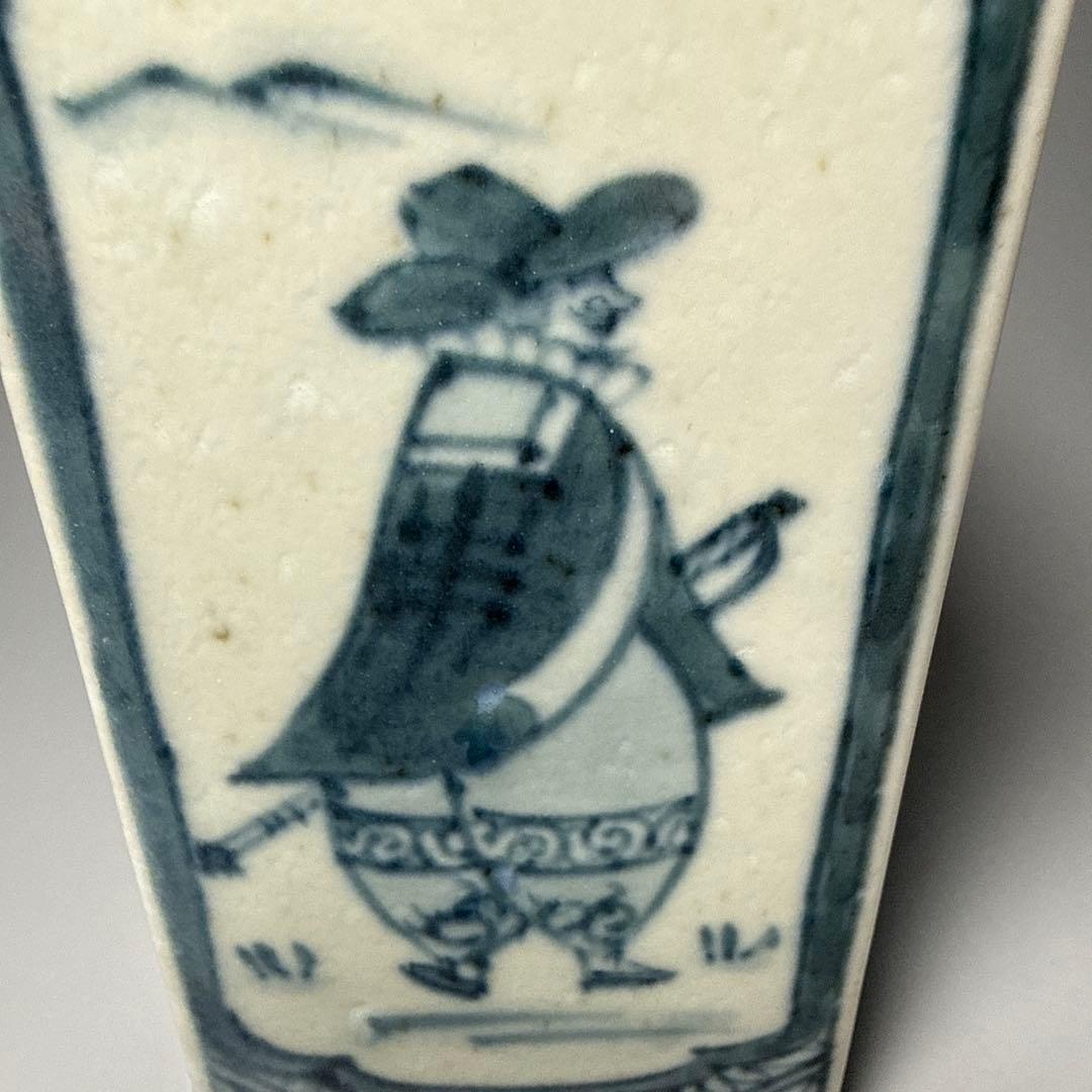 アンティーク有田　染付異人図角瓶　VOC　状態◎　高16.2cm　一辺6.5cm
