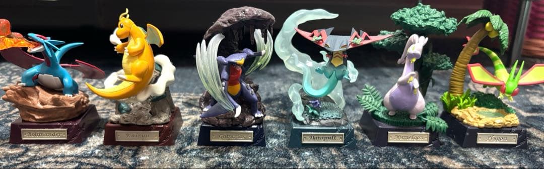 ドラゴンタイプ ミニフィギュア コンプ 6種