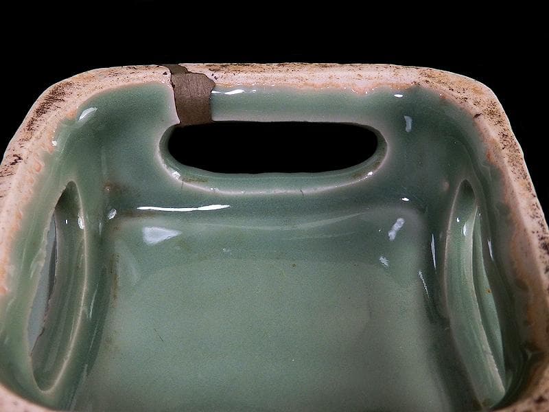 三田青磁　桐に鳳凰の図　台付き四方皿　菓子皿　D874AS-CSo