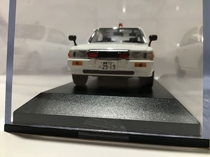 レイズ 1/43 NISSAN クルー