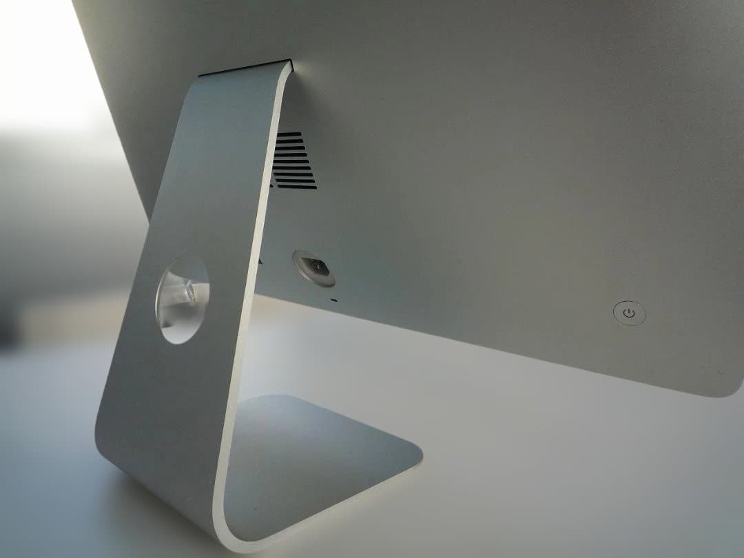 ☆ iMac MD093J/A [2700] アップグレード品です！