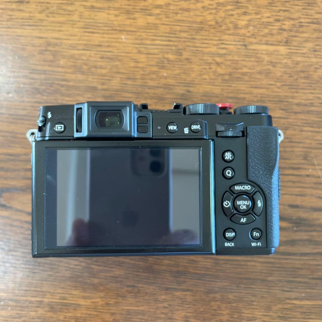 Fujifilm X30 デジタルカメラ ブラック　(付属品多数あります)