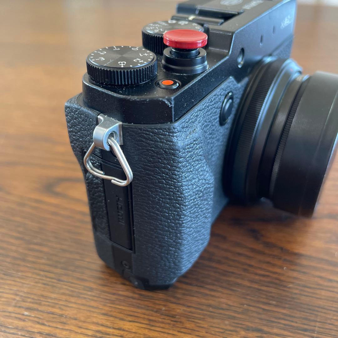 Fujifilm X30 デジタルカメラ ブラック　(付属品多数あります)