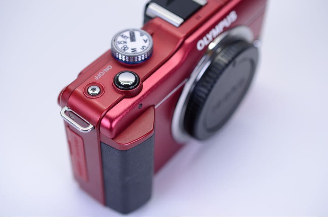 OLYMPUS PEN E-PL1S レッド ボディ｜手ぶれ補正エラーなし