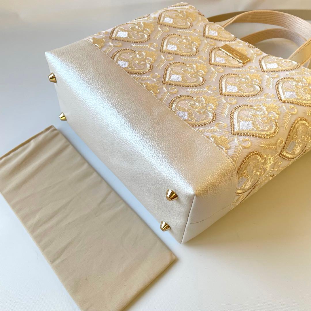 リリー　インド刺繍ハート柄チュールホワイトと合皮　M 2wayトートバッグ