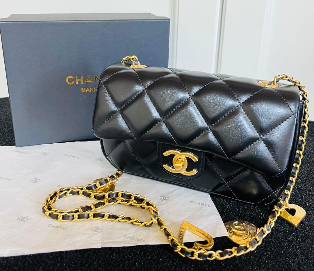 CHANEL ブラック ショルダー バッグ ハートチェーン ノベルティマトラッセ