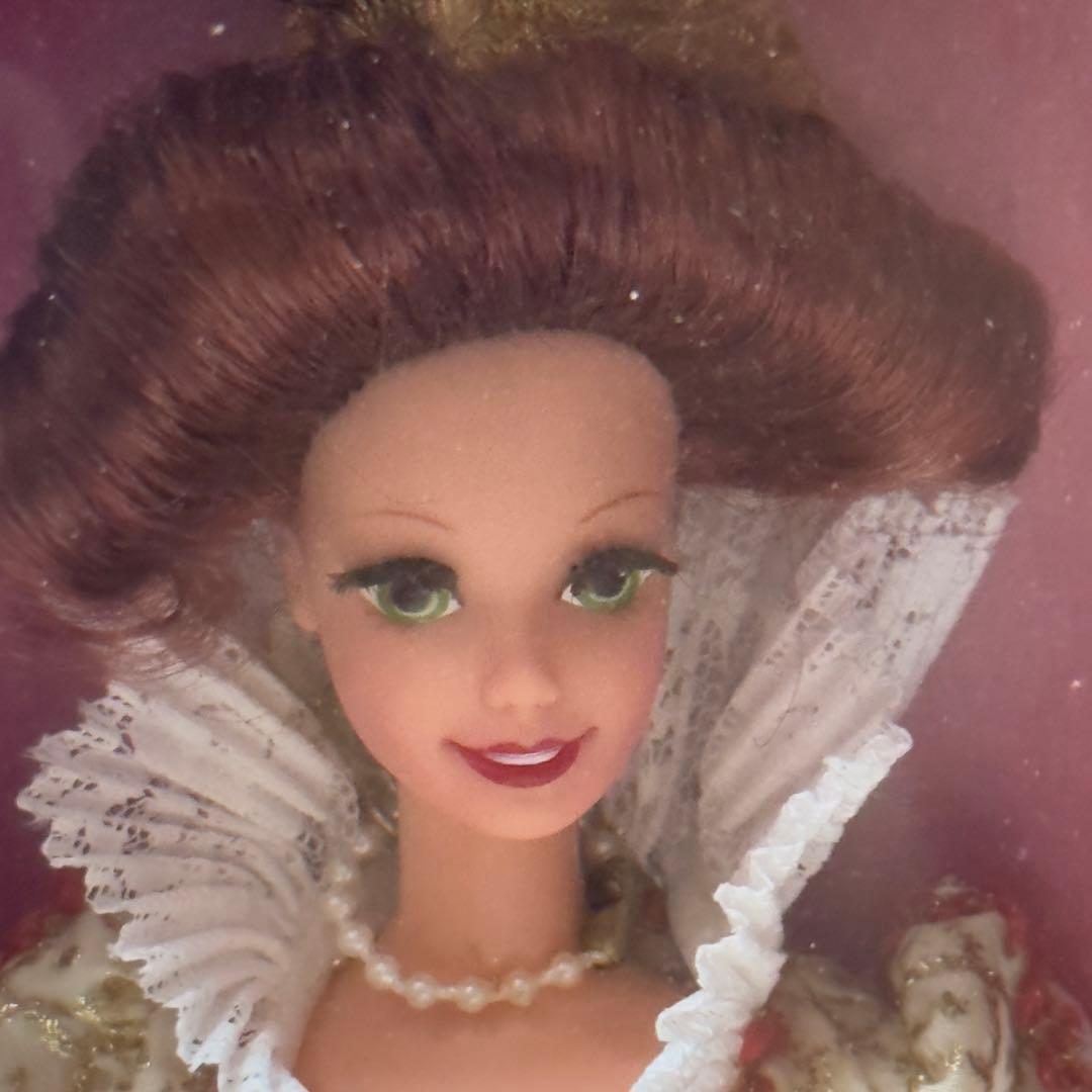 バービー人形　エリザベス女王