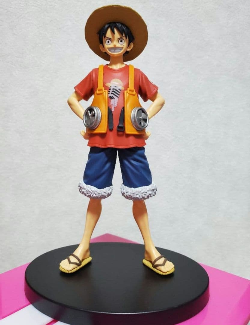 ワンピース 　フィギュア１２体セット