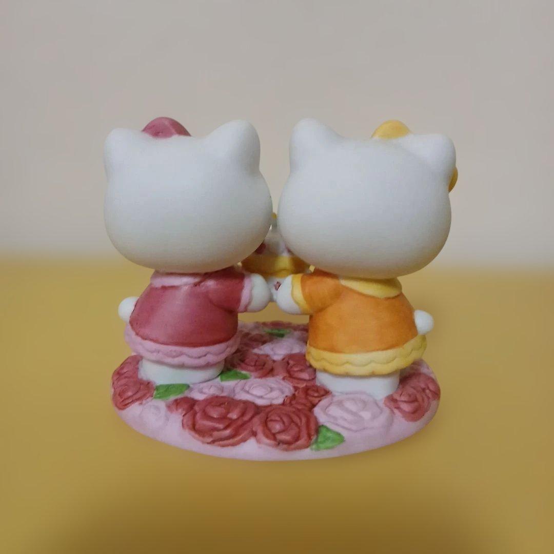 ハローキティ　陶器　置物　2点セット品