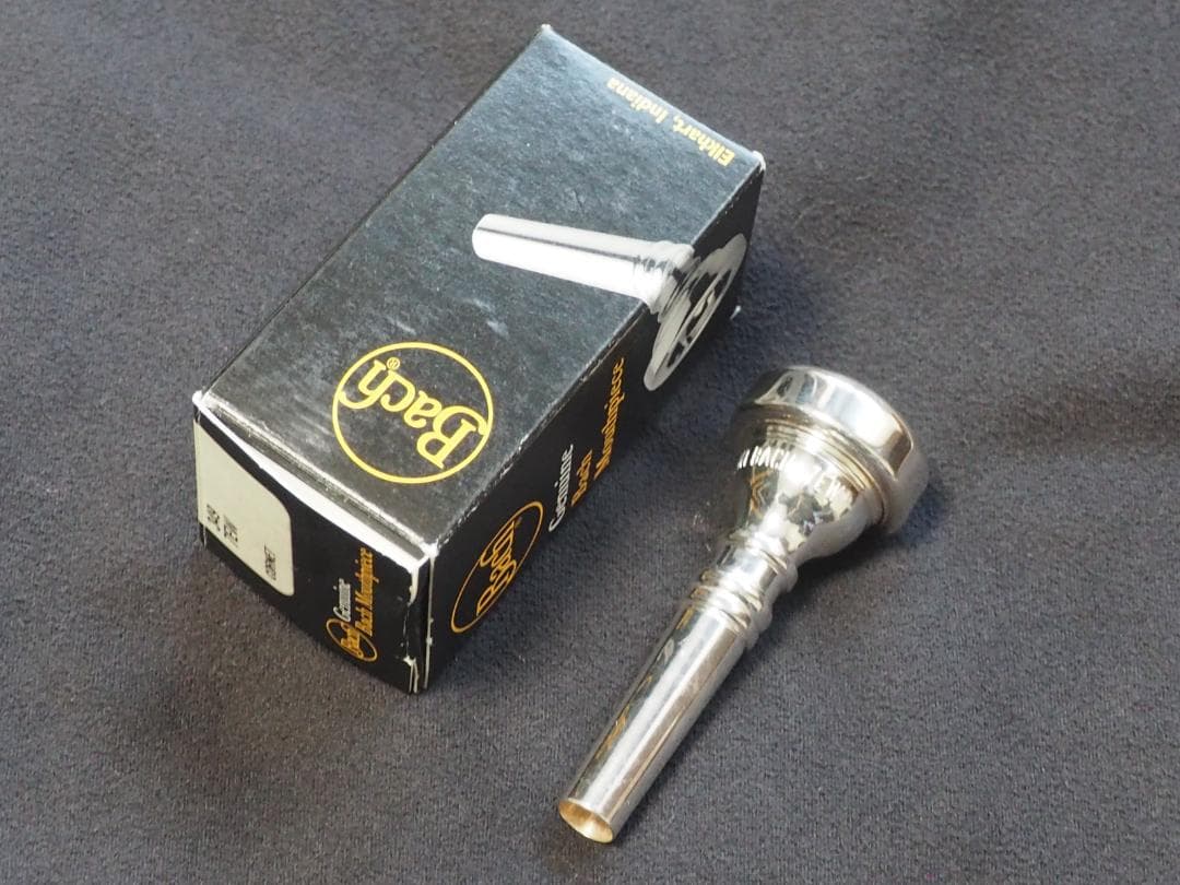 バック ７EW ピッコロトランペットマウスピース（コルネットシャンク） 箱付き