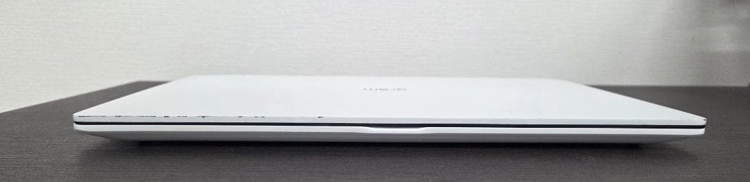 LG gram 14インチ/ i5 / 16Gb / 256Gb /オフィス