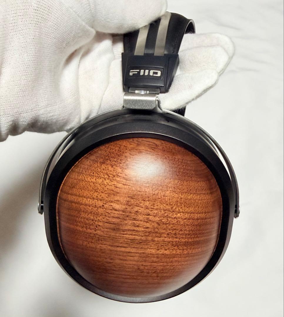 ヘッドホン FiiO FT1