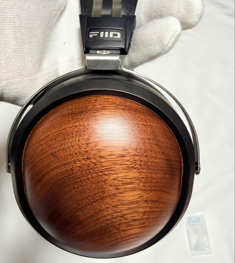 ヘッドホン FiiO FT1