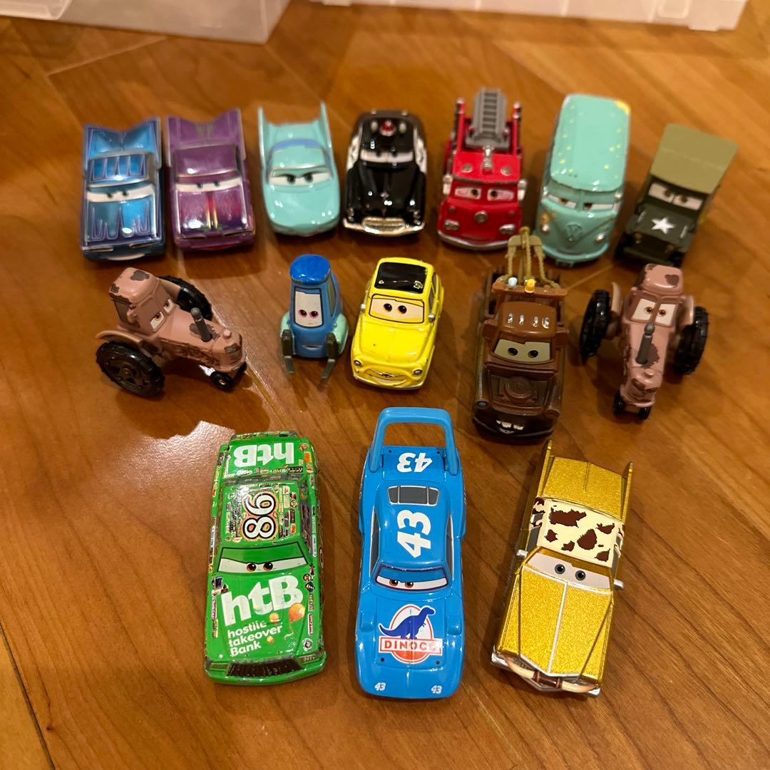 カーズ　トミカ