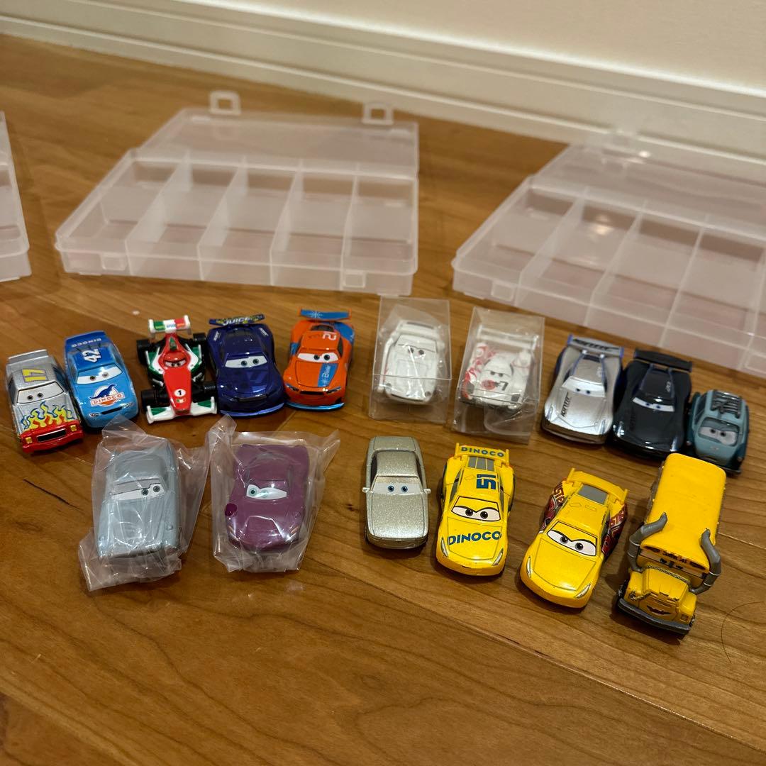 カーズ　トミカ