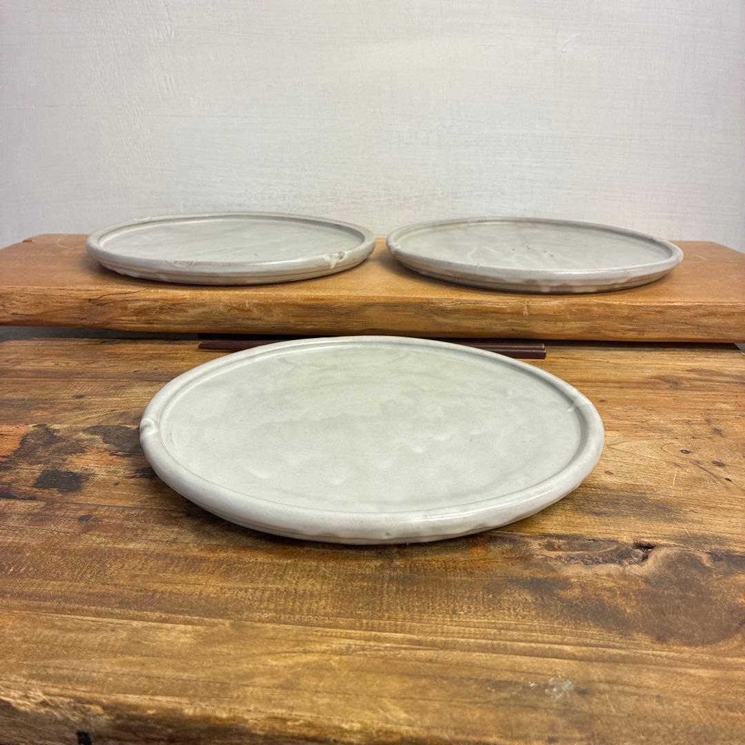 新品　陶器　陶芸作家　プレート皿3枚　307