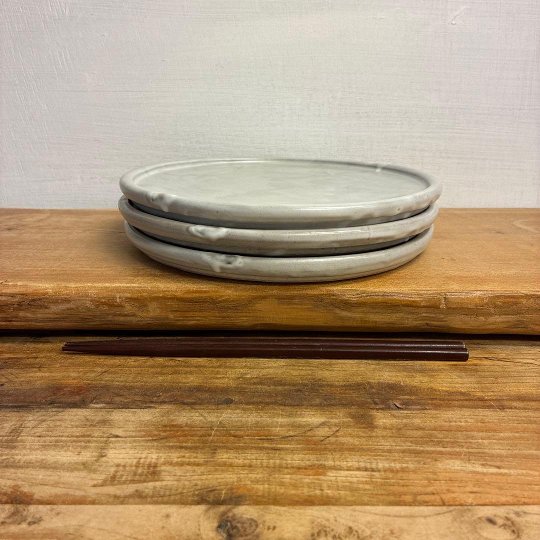 新品　陶器　陶芸作家　プレート皿3枚　307