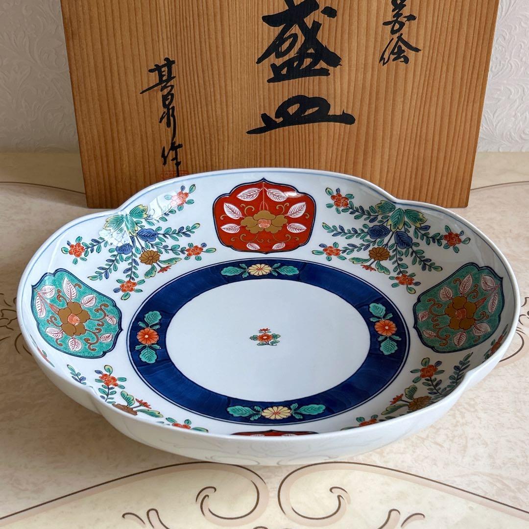 有田焼　賞美堂　其泉窯　染錦　大皿　盛皿　飾り皿　輪花皿　色絵　金彩　古伊万里